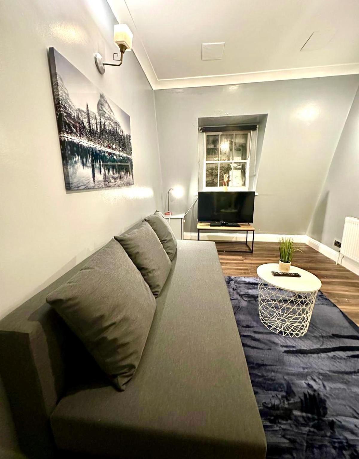 Cozy Corner Retreat *