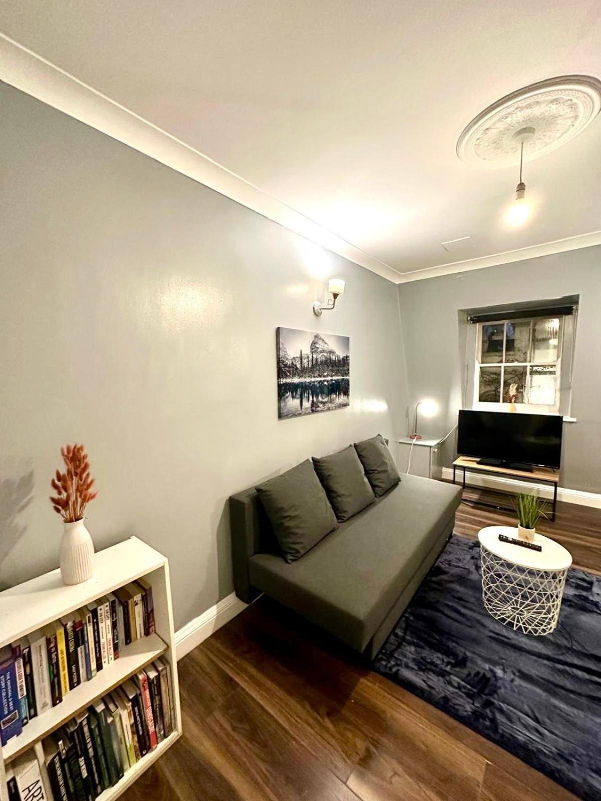 Cozy Corner Retreat